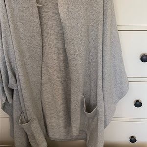 Grey short sleeve Shaw/cardigan